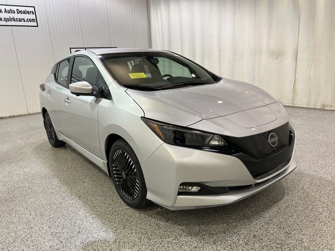 2024 Nissan LEAF